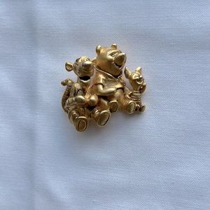 Disney Winnie the Pooh Brooch